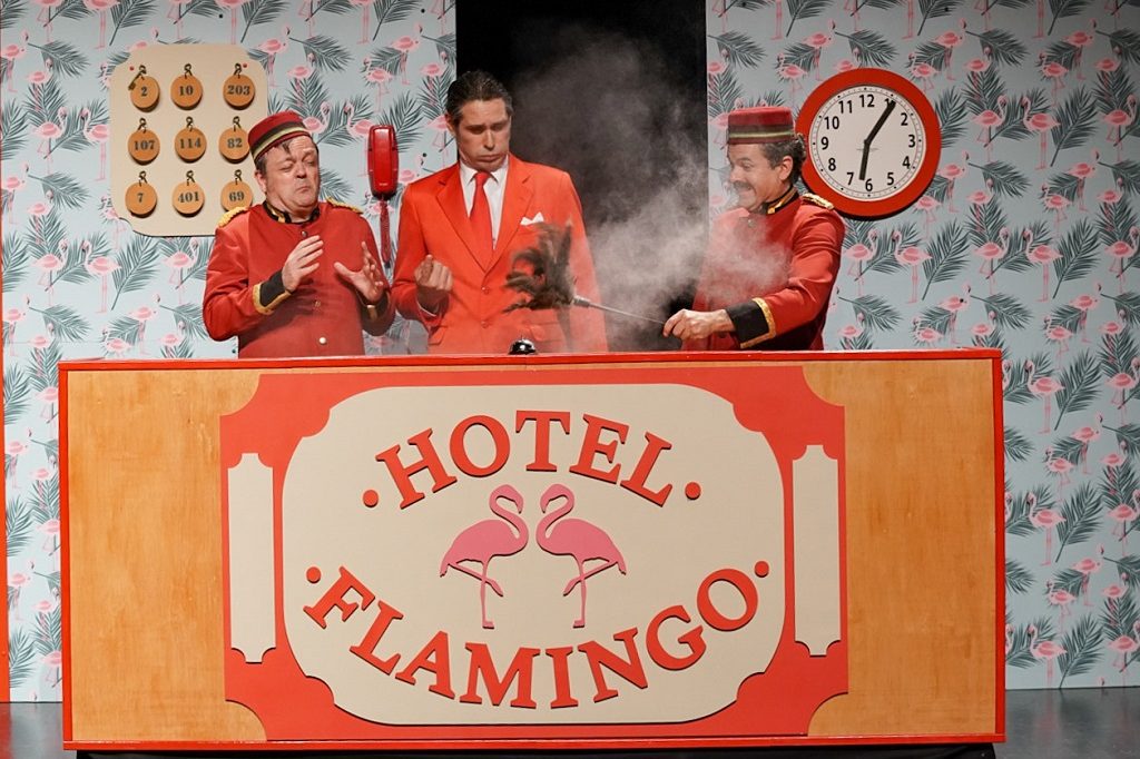 HOTEL FLAMINGO de CLOWNIC